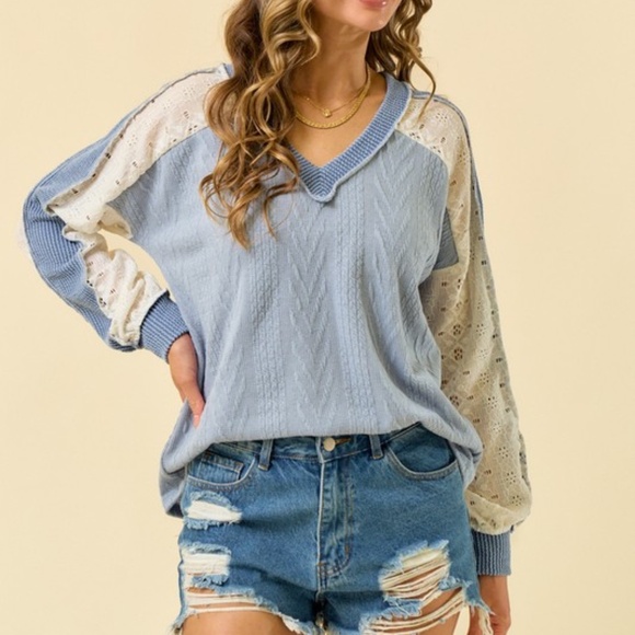 Lovely Melody Color Block V neck Textured Knit Long Sleeve Top - Picture 2 of 6